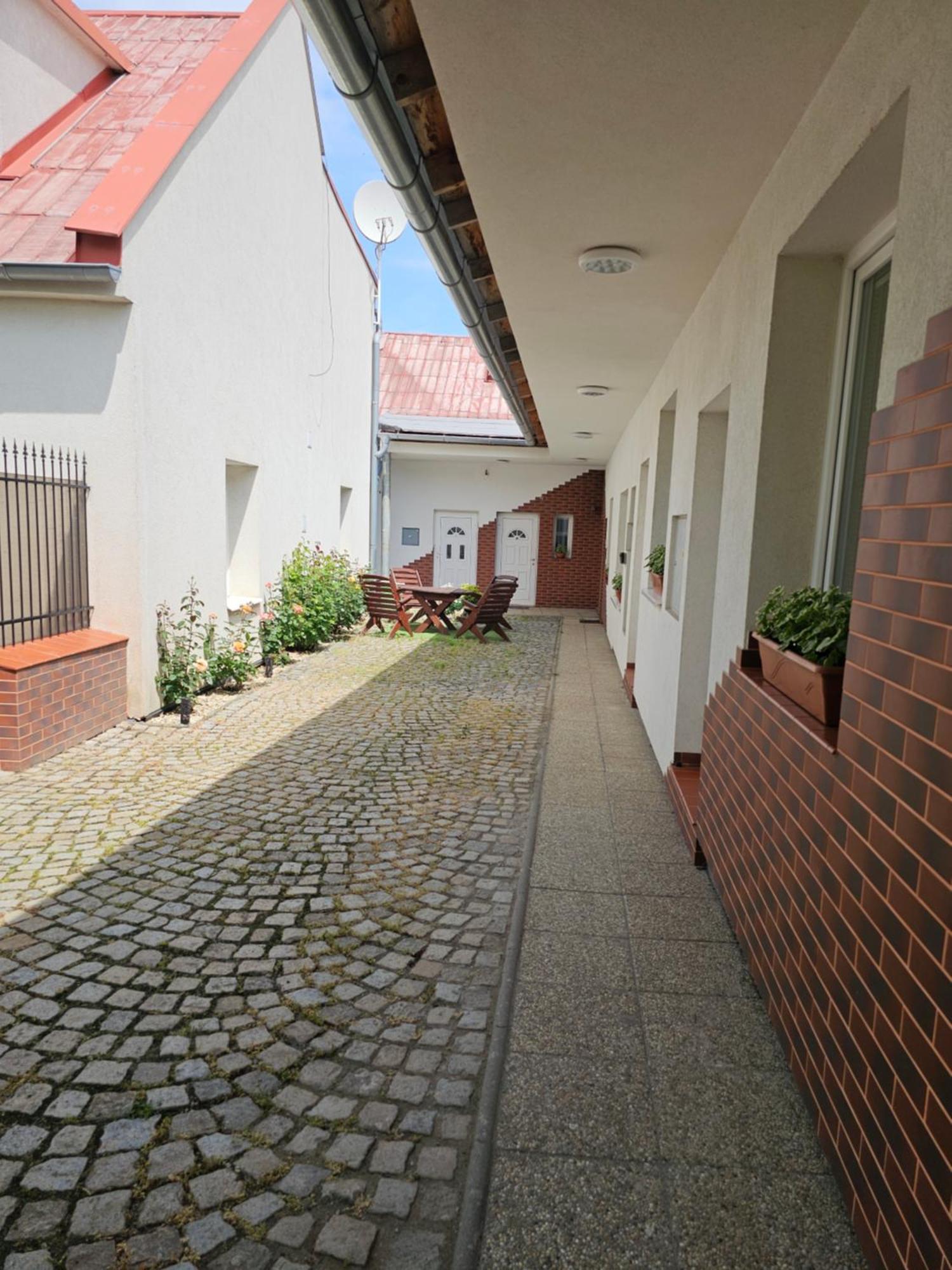 Olomouc New2 Apartment Exterior photo